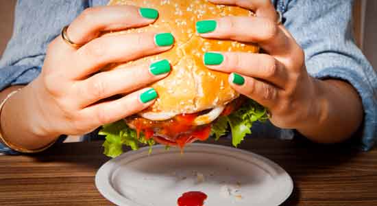 Not Eating Healthy can Demage Your Nails