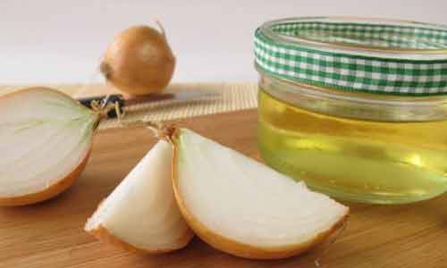 Onion to Prevent Graying of Hair