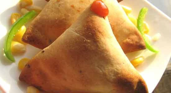 Baked Samosas to Serve for Iftari