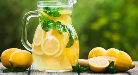 Cleansing of the bowels is another benefit of the lemon