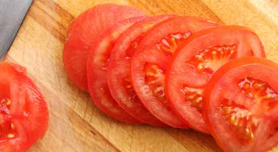 Tomato Beauty Products to Make in Your Kitchen