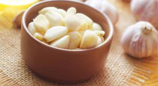 Garlic to Get Rid of Facial Moles Naturally