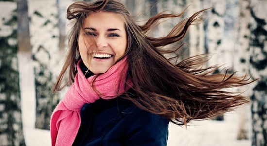 Hair Care for Static Hair In Winter-Scarf