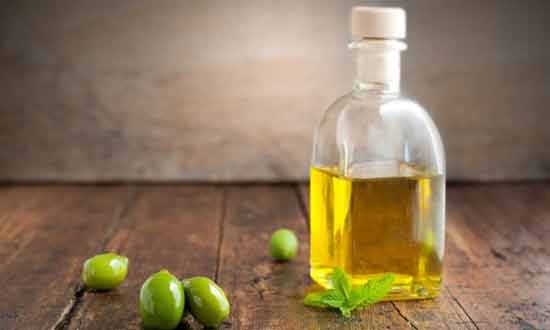 Olive Oil and Onion Juice for Hair Loss