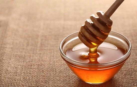 Reduce Wrinkles Naturally with honey