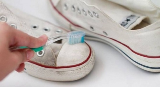 12 Fantastic Uses of Toothpaste HTV