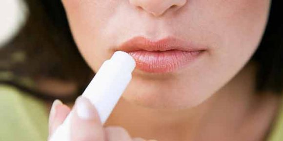 12 remedies to prevent dry lips