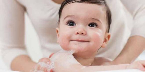 useful tips to give bath to your baby