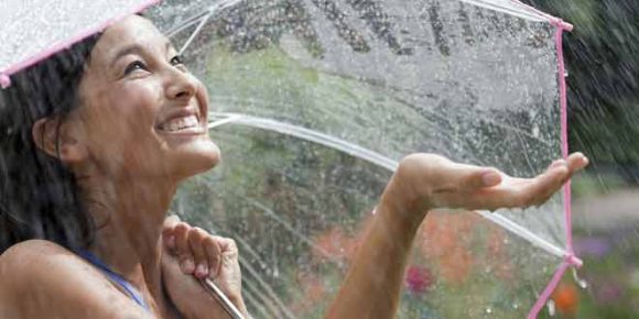 stay away from acne this monsoon