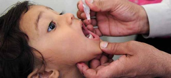 Displaced Children from North Waziristan to be Vaccinated For Polio - HTV