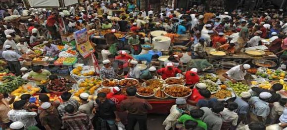 Chief Secretary of Punjab Organizes Surprise Visit to Ramadan Bazaar - HTV