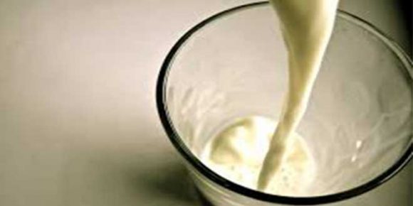 Raw Milk vs. Pasteurized Milk