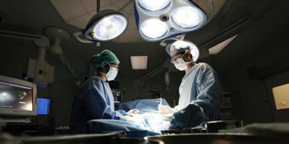Music in the operating theater may not be safe: Study - HTV