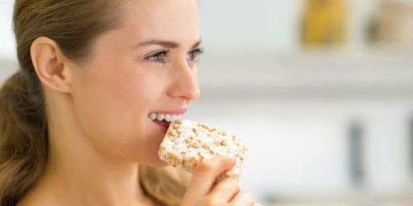 Listening to Yourself Chew Could Help You Eat Less