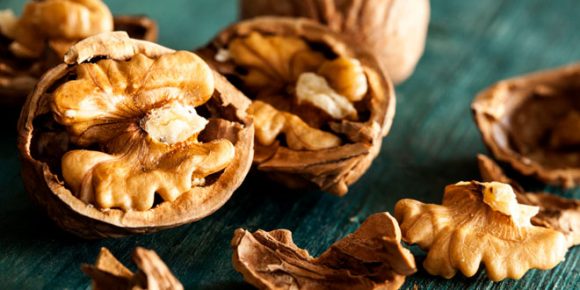 Walnuts Delay Age-Related Health Problems