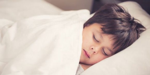 early bedtime reduces obesity risk in children