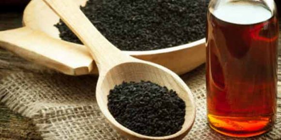 9 Super Benefits of Black Cumin Seeds (Kalonji)