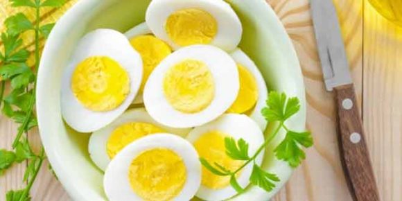 12 Things That Happen to Your Body When You Eat Eggs