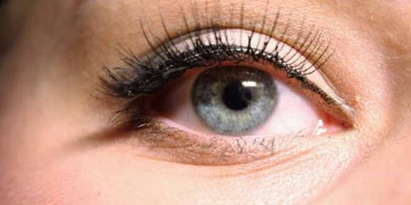 Eyeliner According to Your Eyes