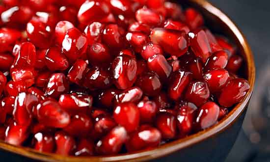 Pomegranate can Make You Look Beautiful